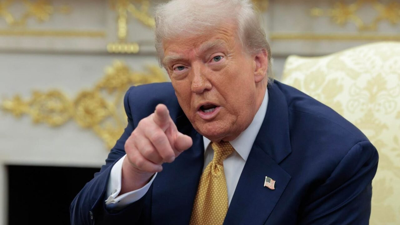 Trump Signs Order Tightening Drug Ad Regulations