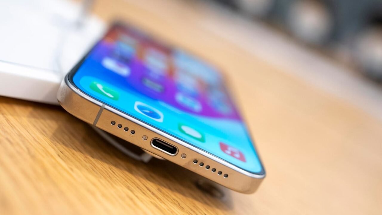 Apple’s Surprise iPhone 14 And iPhone 15 Free Satellite Offer Isn’t For All Users
