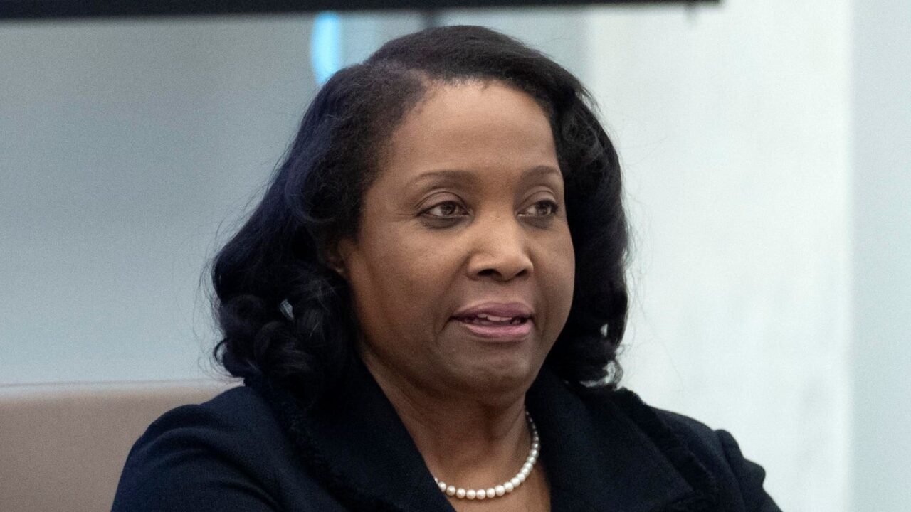 Federal Appeals Court Blocks Trump’s Bid To Firing Of Fed Governor Lisa Cook Ahead Of Rate Cut Meeting