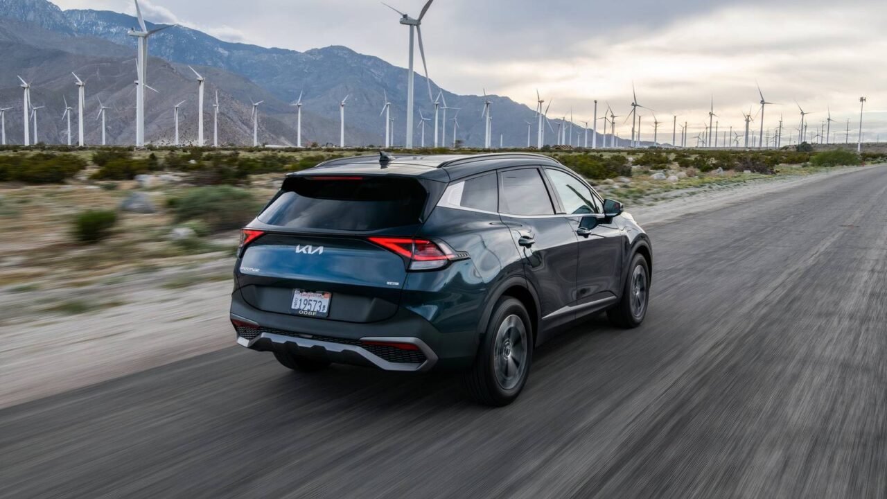 The 10 Small Hybrid SUVs With The Best Towing