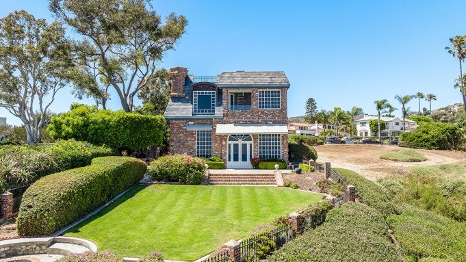 Inside a $20 Million Oceanfront Estate in Laguna Beach