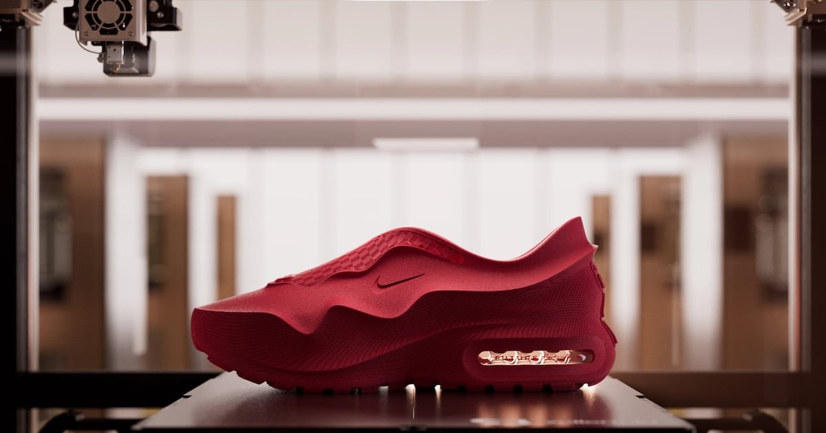 The Kicks You Wear: It’s the Summer of Zellerfeld
