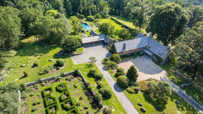 Inside the Sears Family’s $6 Million Hudson Valley Estate