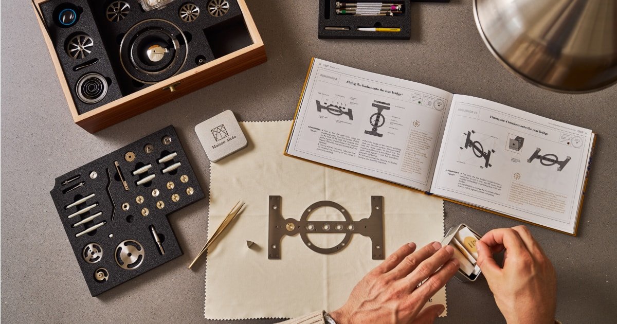 Maison Alcée Persée Fantôme Limited Edition For Hodinkee