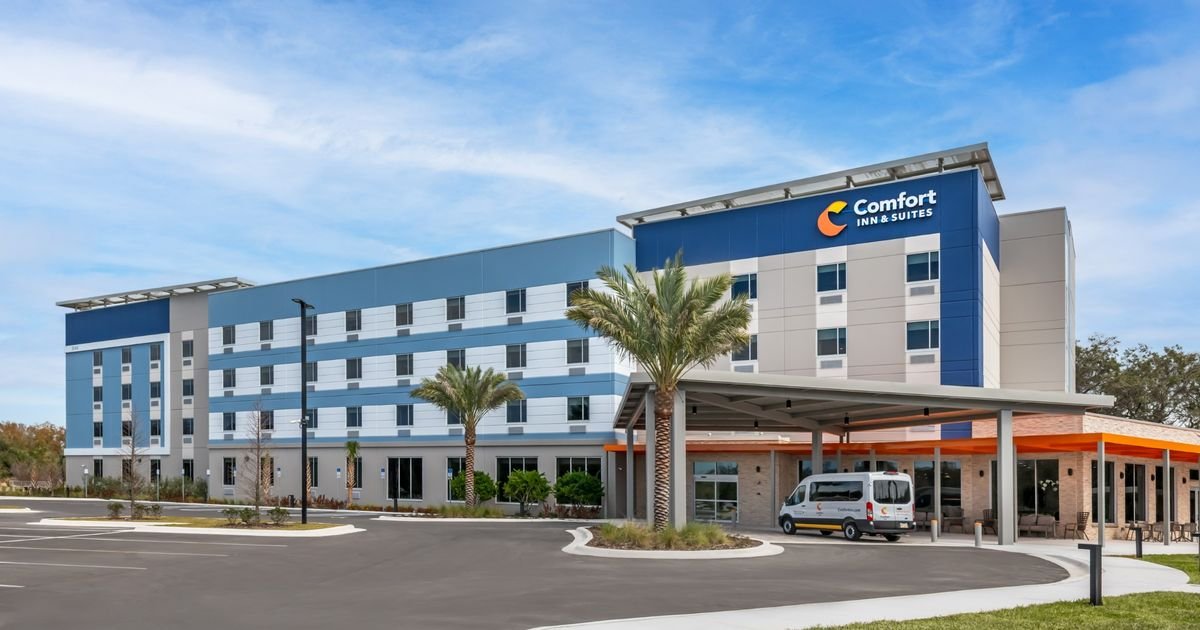 New Comfort Inn & Suites Opens Across From Orlando Sanford International Airport