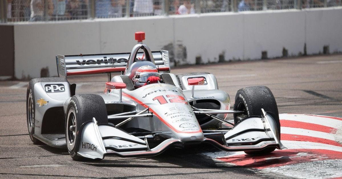 How can hoteliers in Indianapolis capitalize on market demand for March Madness and the Indy 500?